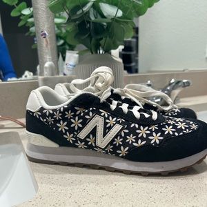 New Balance Daisy shoes